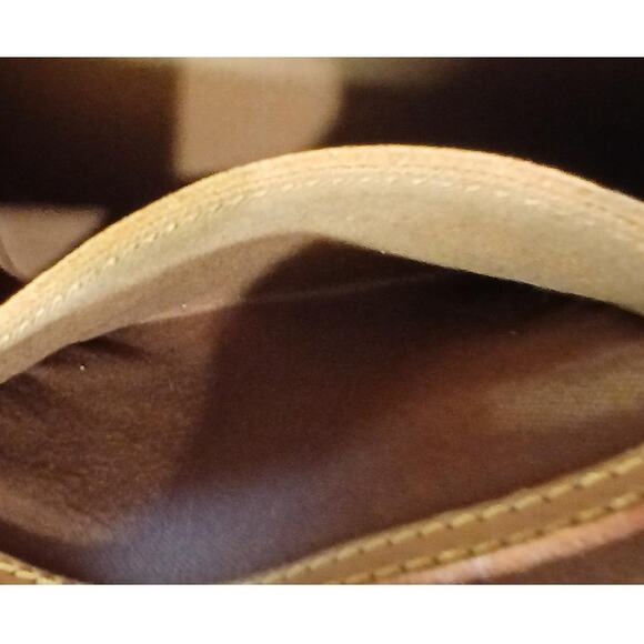 Louis Vuitton Alma PM Monogram Handbag - Vintage Authentic - Picture 6 of 16